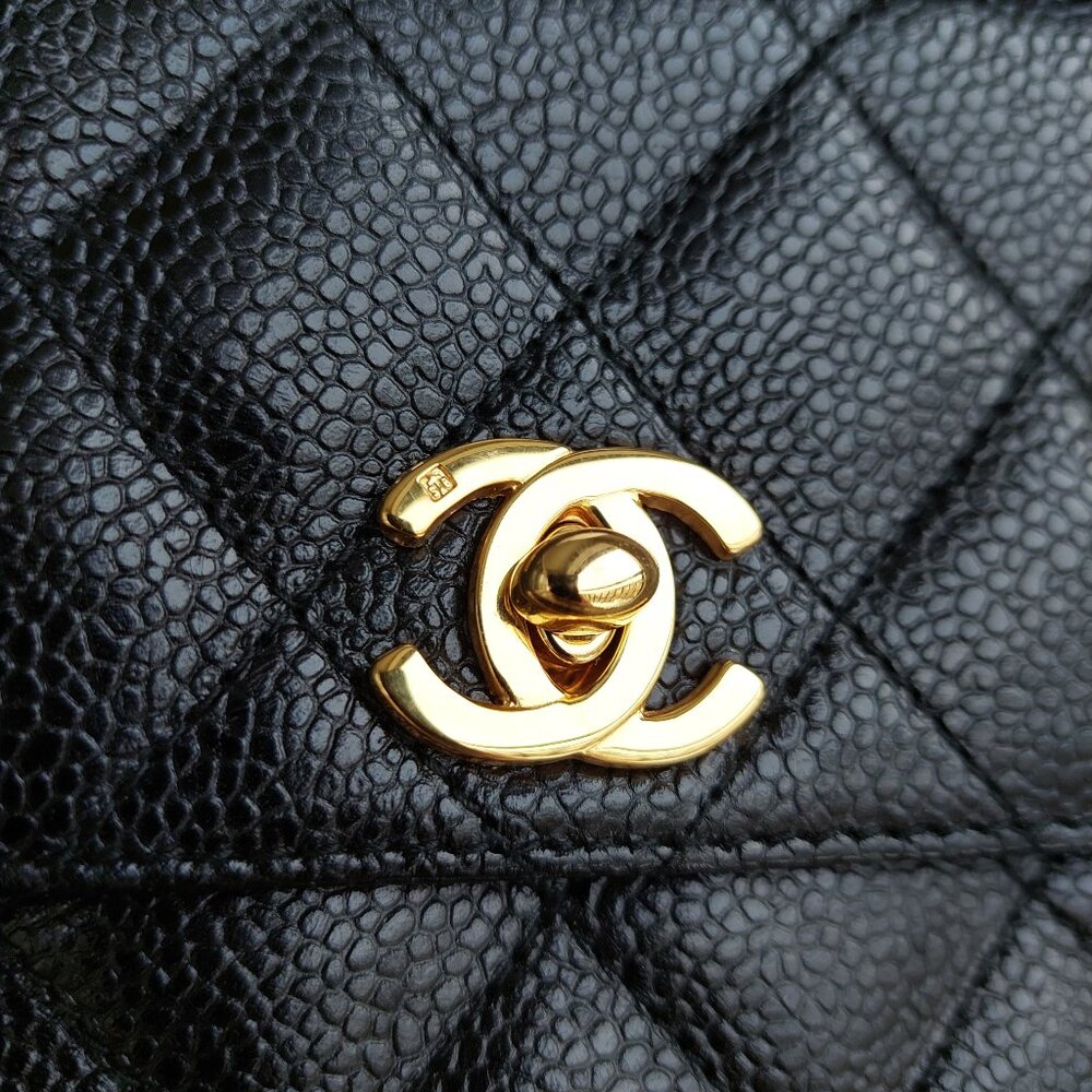 CHANEL Caviar Black Leather Quilted CC Turnlock Vanity Square Box Flap Bag - Picture 5 of 16